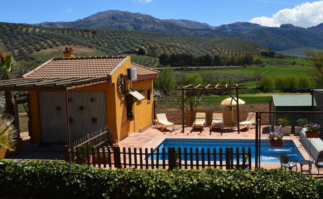 Villanueva del Rosario Cortijo Petra Bed & Breakfast エクステリア 写真