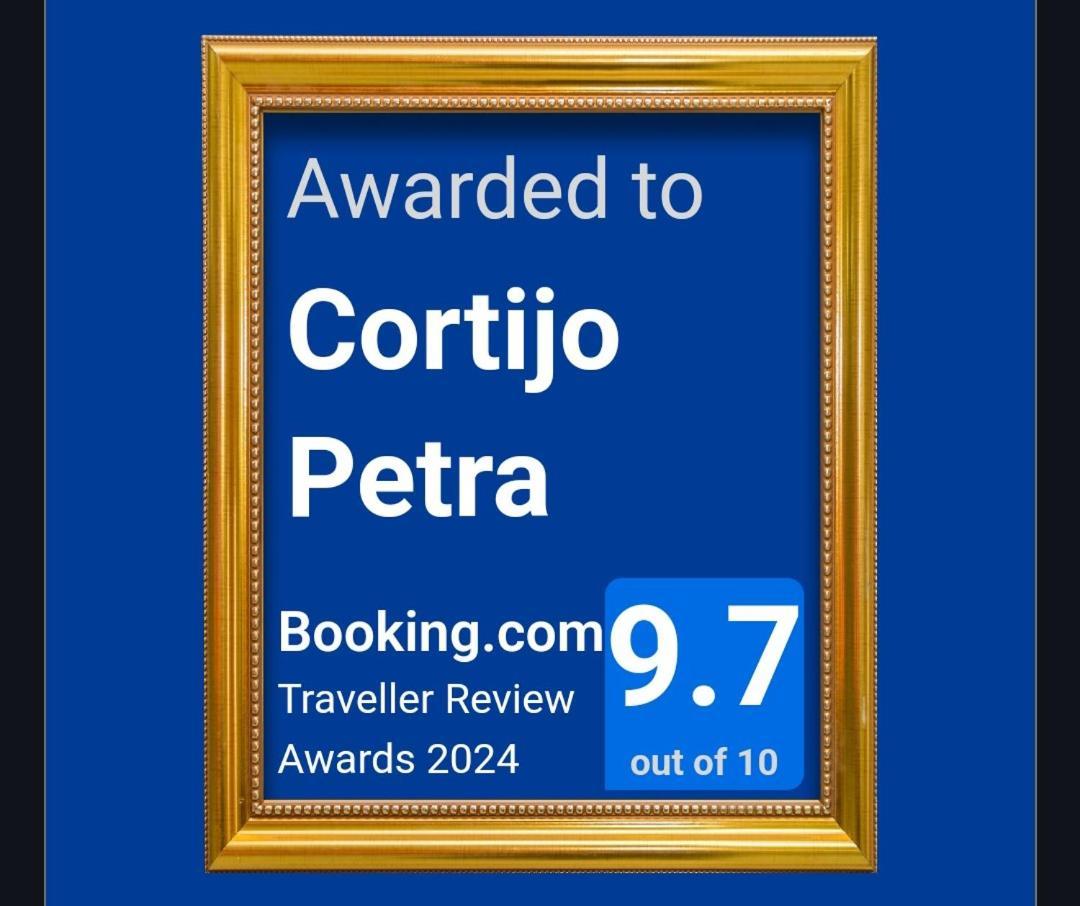 Villanueva del Rosario Cortijo Petra Bed & Breakfast エクステリア 写真